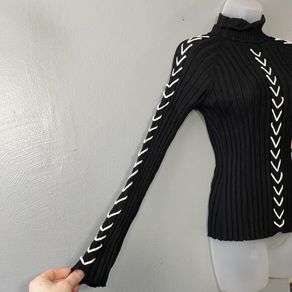 Y2K Turtleneck Sweater Size Medium Black Ribbed Knit White Stitching Avant Garde - Picture 2 of 8